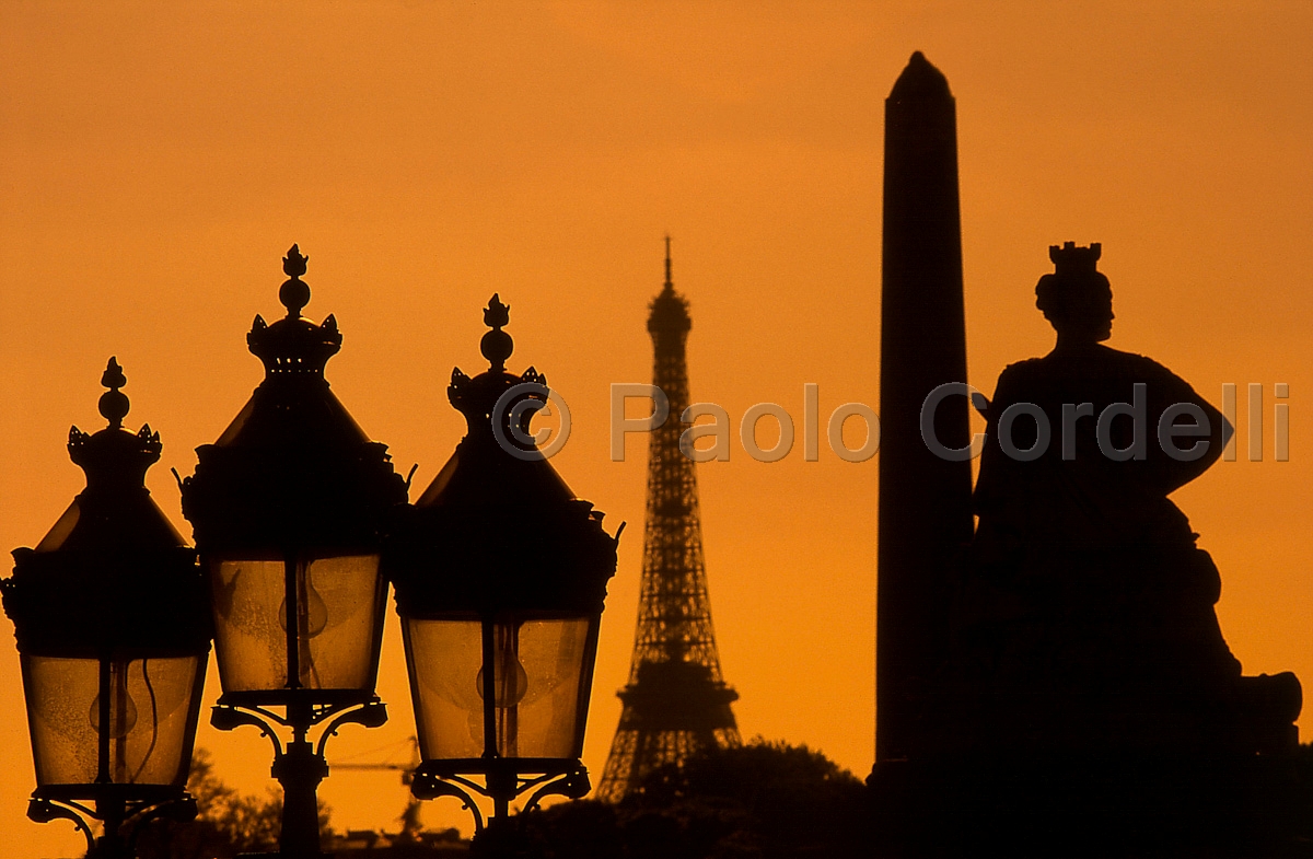 Place de la Concorde, Paris, France
 (cod:Paris 04)